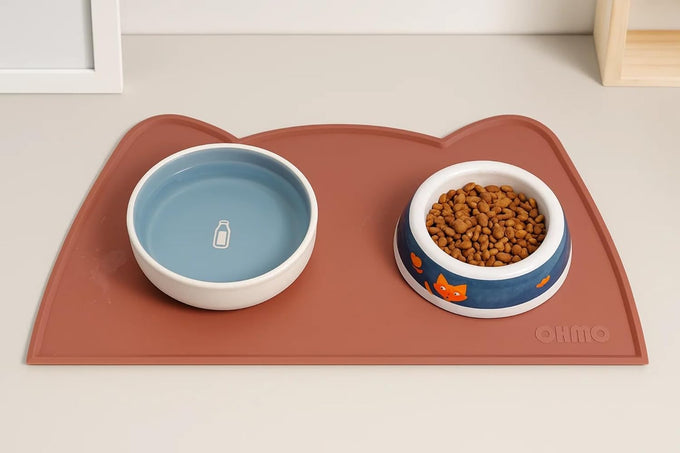 Erythrinus OHMO Silicone Pet Feeding Mat, Waterproof Dog Water Bowl Tray, Non-Skid, Easy Clean, Dishwasher Safe