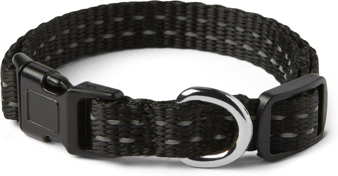 <p>Amazon Basics Polyester Dog Collar for Large Dogs, Adjustable Length 21-37", 1.4" W, Black.</p>
