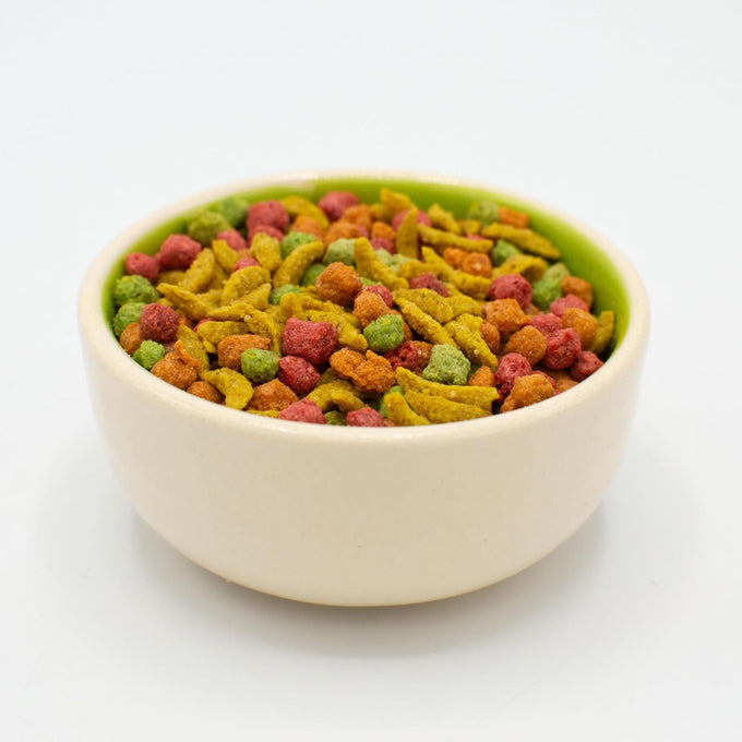 ZuPreem FruitBlend Bird Food for Cockatiels, Quakers, Small Conures, Lovebirds, Lorikeets, Core Nutrition with Natural Fruit, 2 lb Bag, Medium Pellet Size