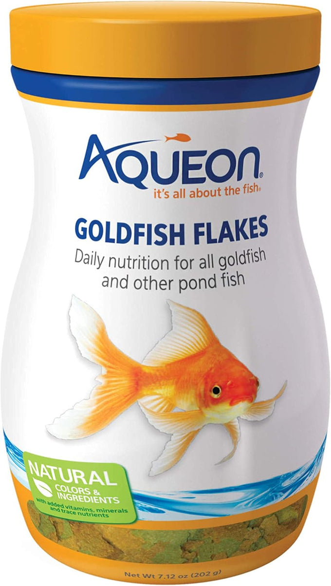 Aqueon Goldfish Fish Food Flakes, 7.12 Ounces, Natural Ingredients, Vitamin-Enriched, Flake Form