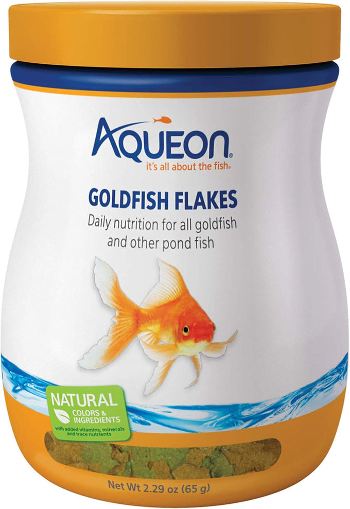 Aqueon Goldfish Fish Food Flakes, 7.12 Ounces, Natural Ingredients, Vitamin-Enriched, Flake Form