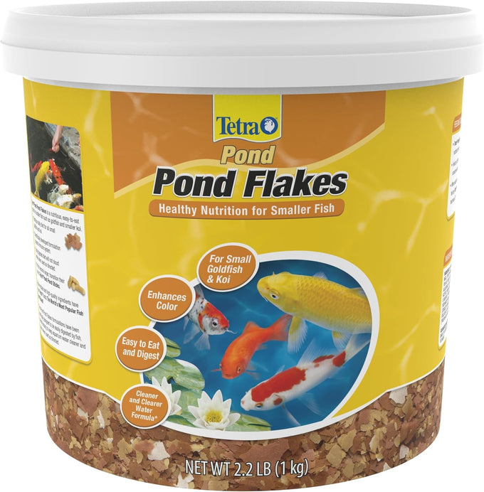 TetraPond Pond Flakes - Complete Nutrition for Smaller Outdoor Goldfish and Koi Fish - 6.35 Ounces