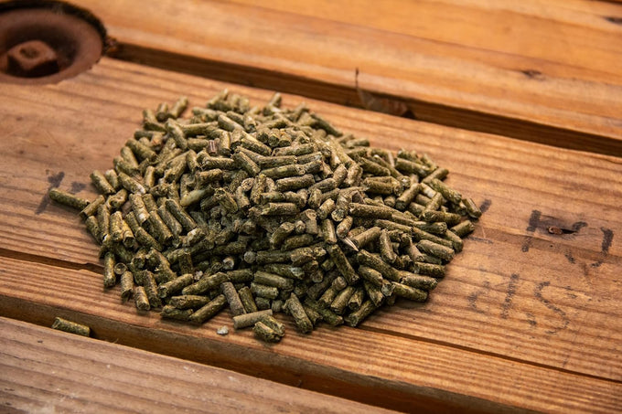 new-country-organics-25-lbs-certified-organic-rabbit-food-pellets-no-soy-no-gmo-corn-free