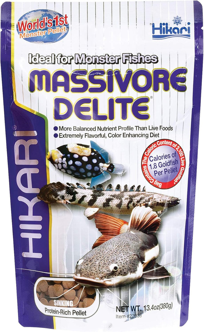 Hikari Tropical Massivore Delite Fish Food, 13.4 oz (380g) for Large Carnivorous Fish with Balanced Nutrition