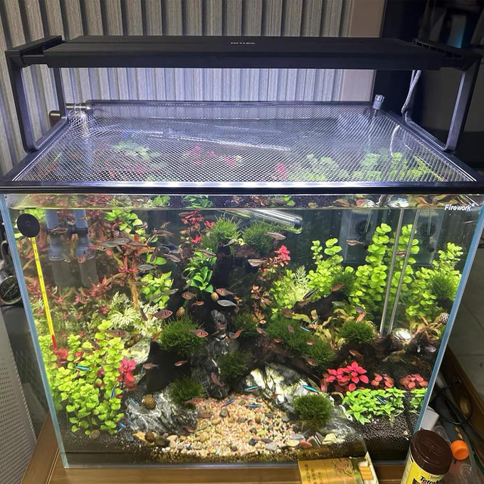 Magnetic aquarium cover mesh for curved fish tanks up to 13.12 feet long, fish-safe and adjustable