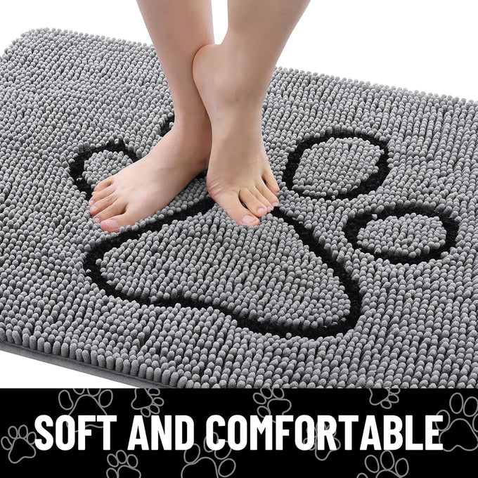 Smiry 30x20 inches chenille door mat for muddy paws with non-slip textured rubber base, grey and black