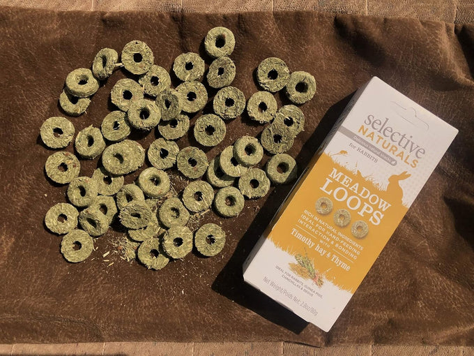 Supreme Petfoods Selective Naturals Meadow Loops Timothy Hay and Thyme for Small Pets, 3 Pack, 2.8 Ounces Each