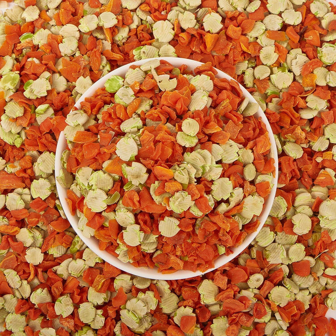 Carrot and Pea Flakes rabbit food, 100% natural, no additives, perfect snacks for herbivores, 1.5 lb